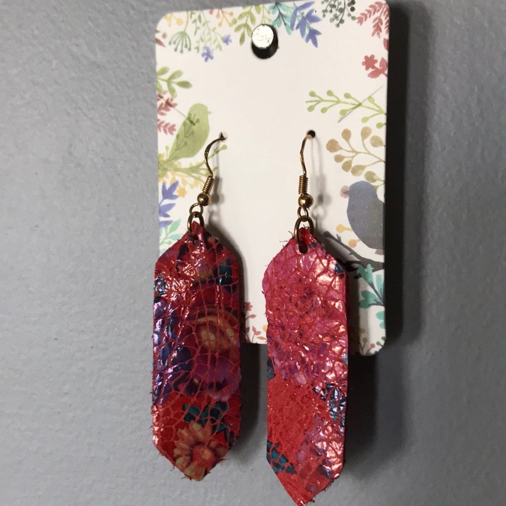 3/$20 ✨ Recycled Genuine Leather Floral Earrings